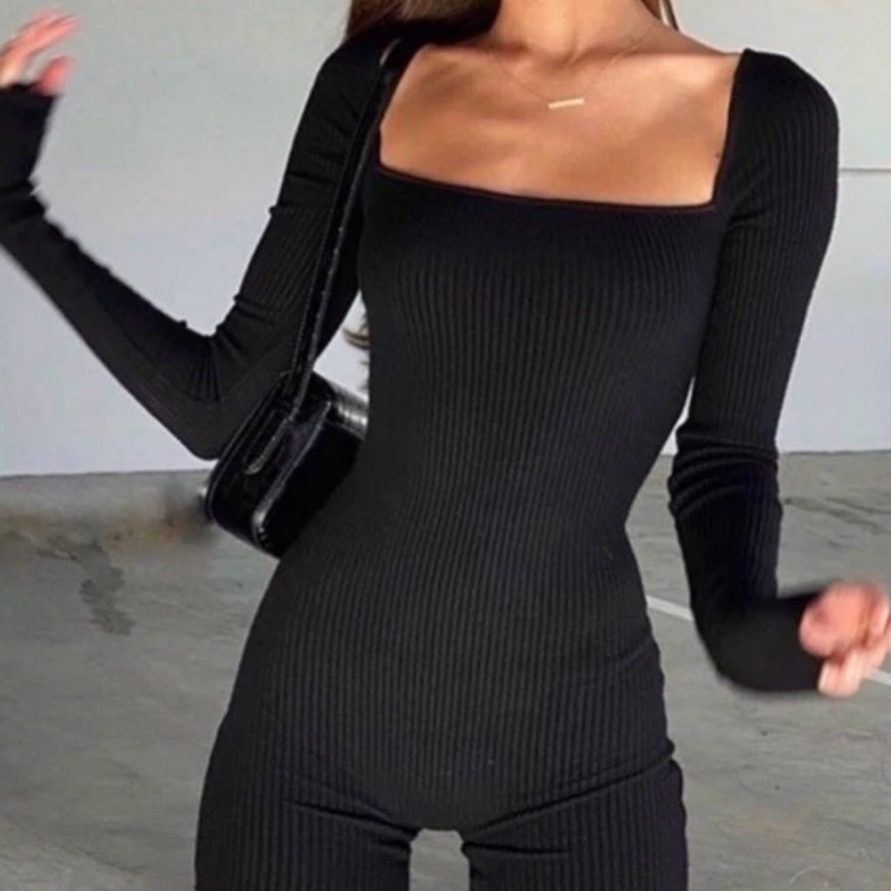 Black Ribbed Square-Neck Long-Sleeve Top - Women